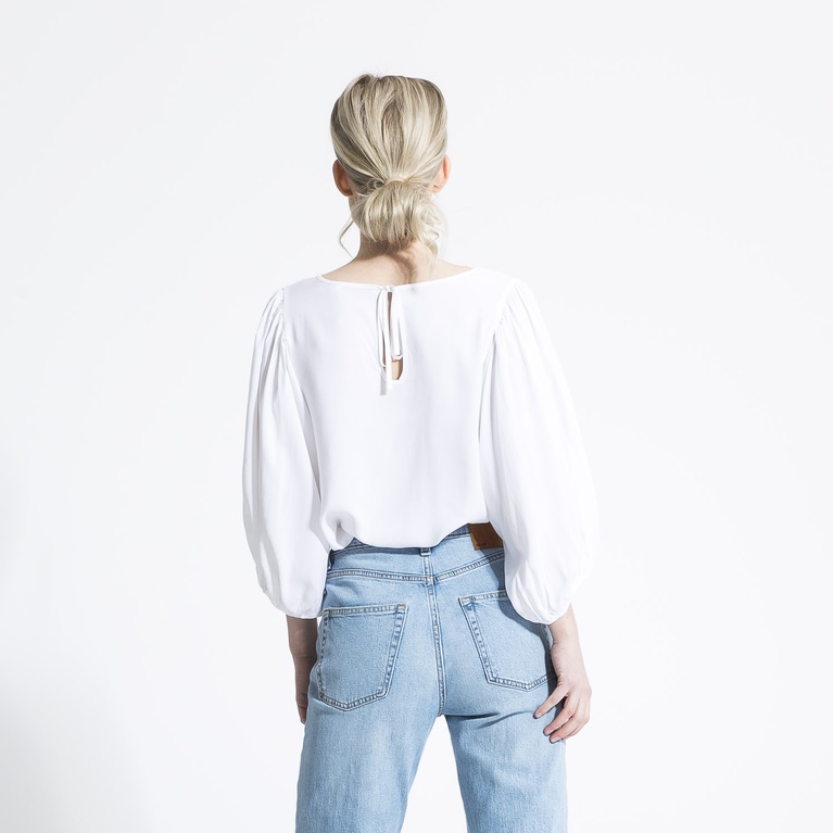 Blus med ballongärm "Sanna" Blus med ballongärm "Sanna"